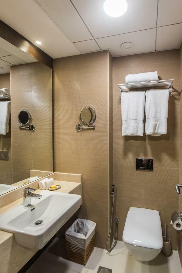 Fantastay - Luxury Studio Sparkle Tower Dubai Marina Ngoại thất bức ảnh